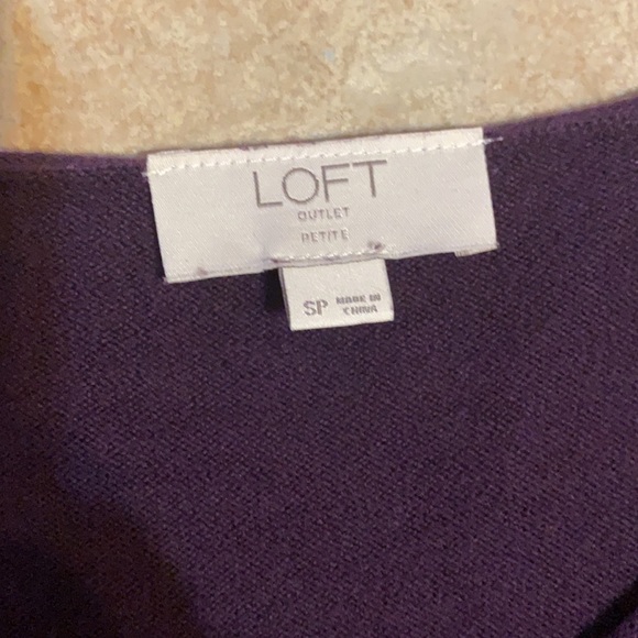 Small petite loft brand sweater - Picture 2 of 2